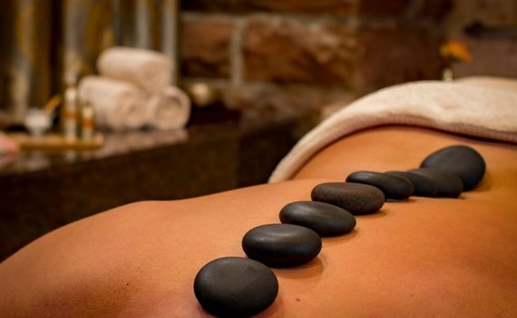Hot Stone Therapy massaggio
